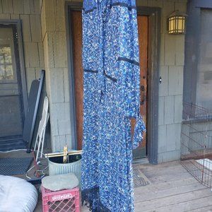 Blue and black patterned Tahari dress. Size 16.